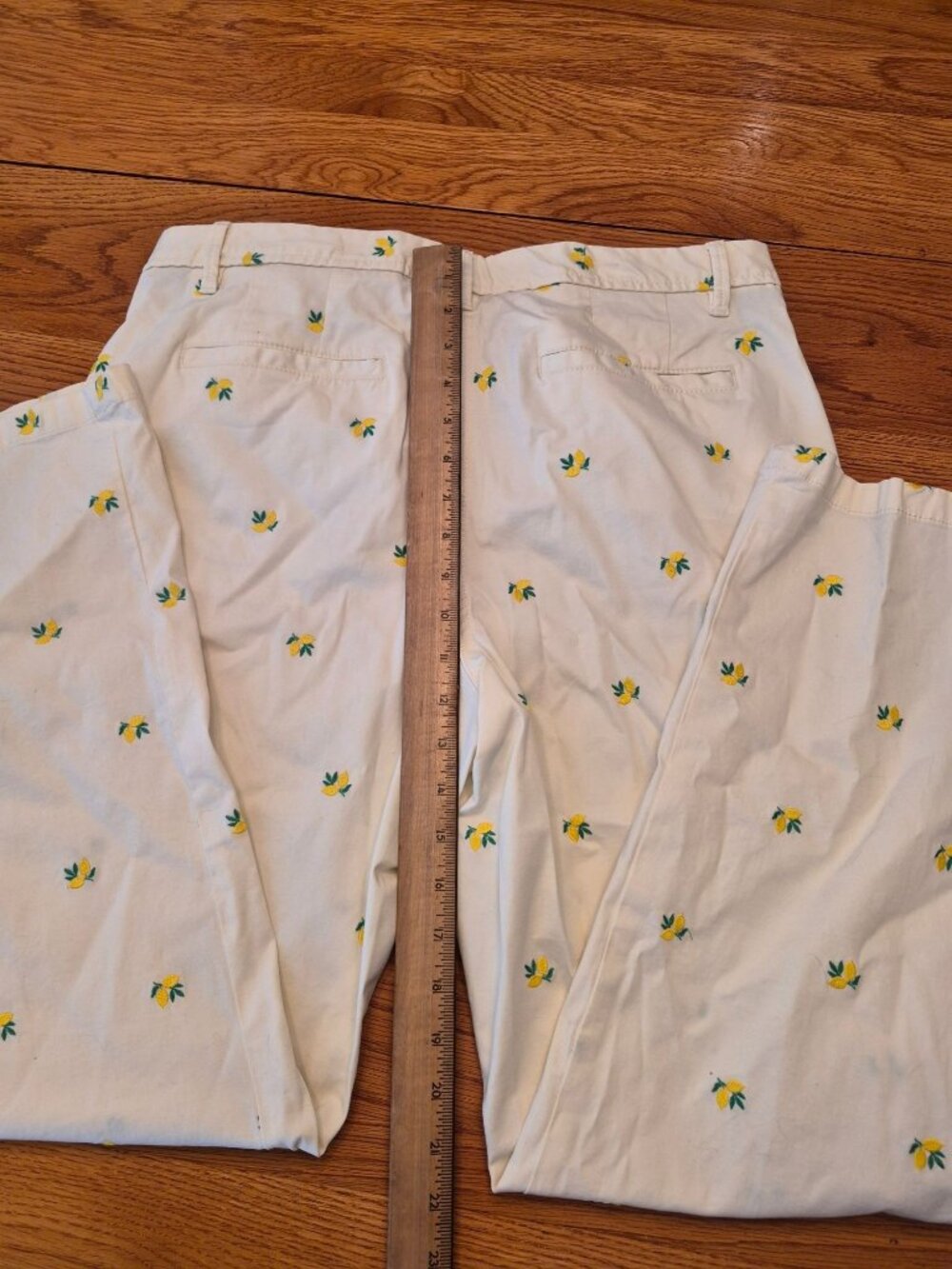 Talbots Womens Relaxed Chino Lemon-Print Pants Size 10 Cotton White/Yellow Lemon - Picture 2 of 8